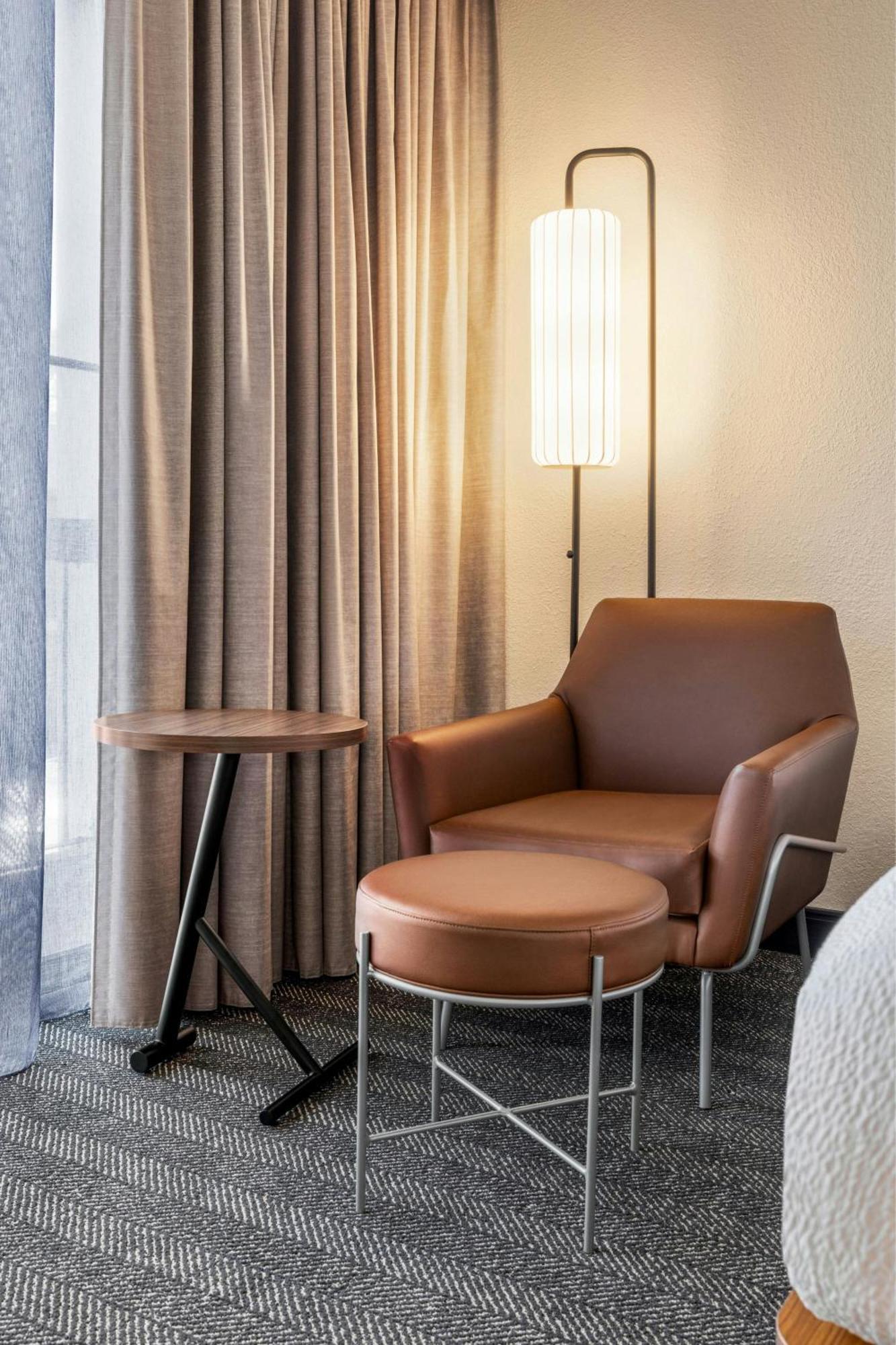 Courtyard Atlanta Northlake Такер Экстерьер фото