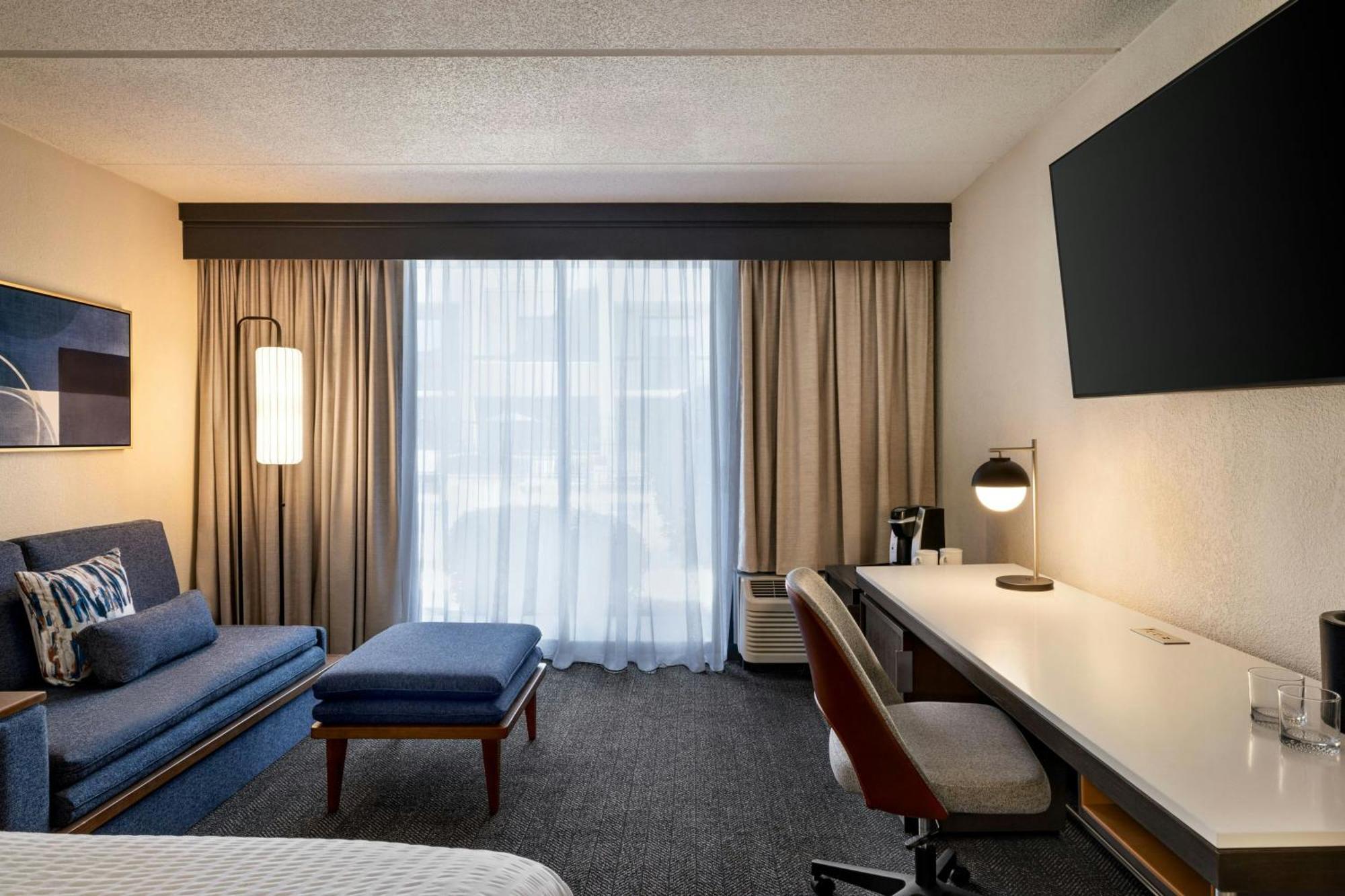 Courtyard Atlanta Northlake Такер Экстерьер фото